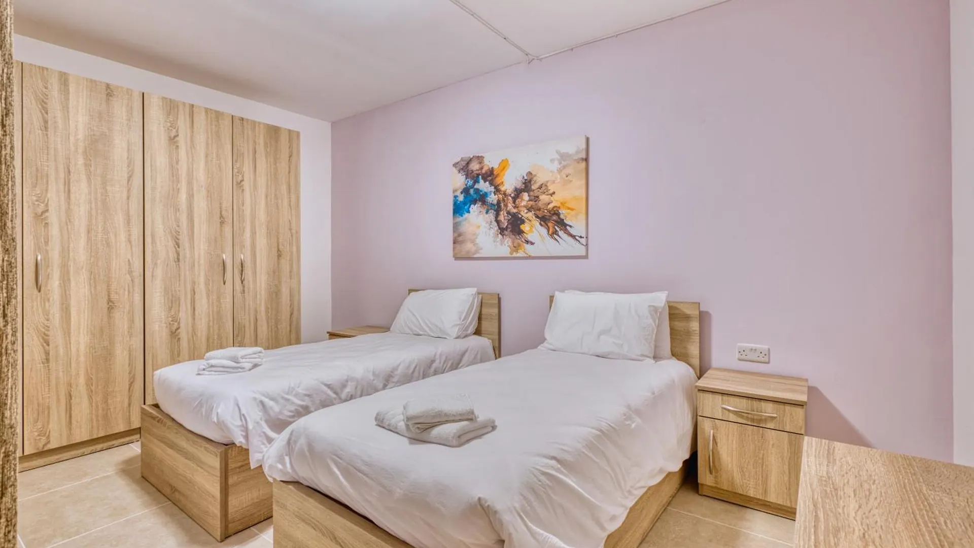 Apartment New! Spacious 4-Bedroom Duplex Apt By Sf Homes Msida Malta