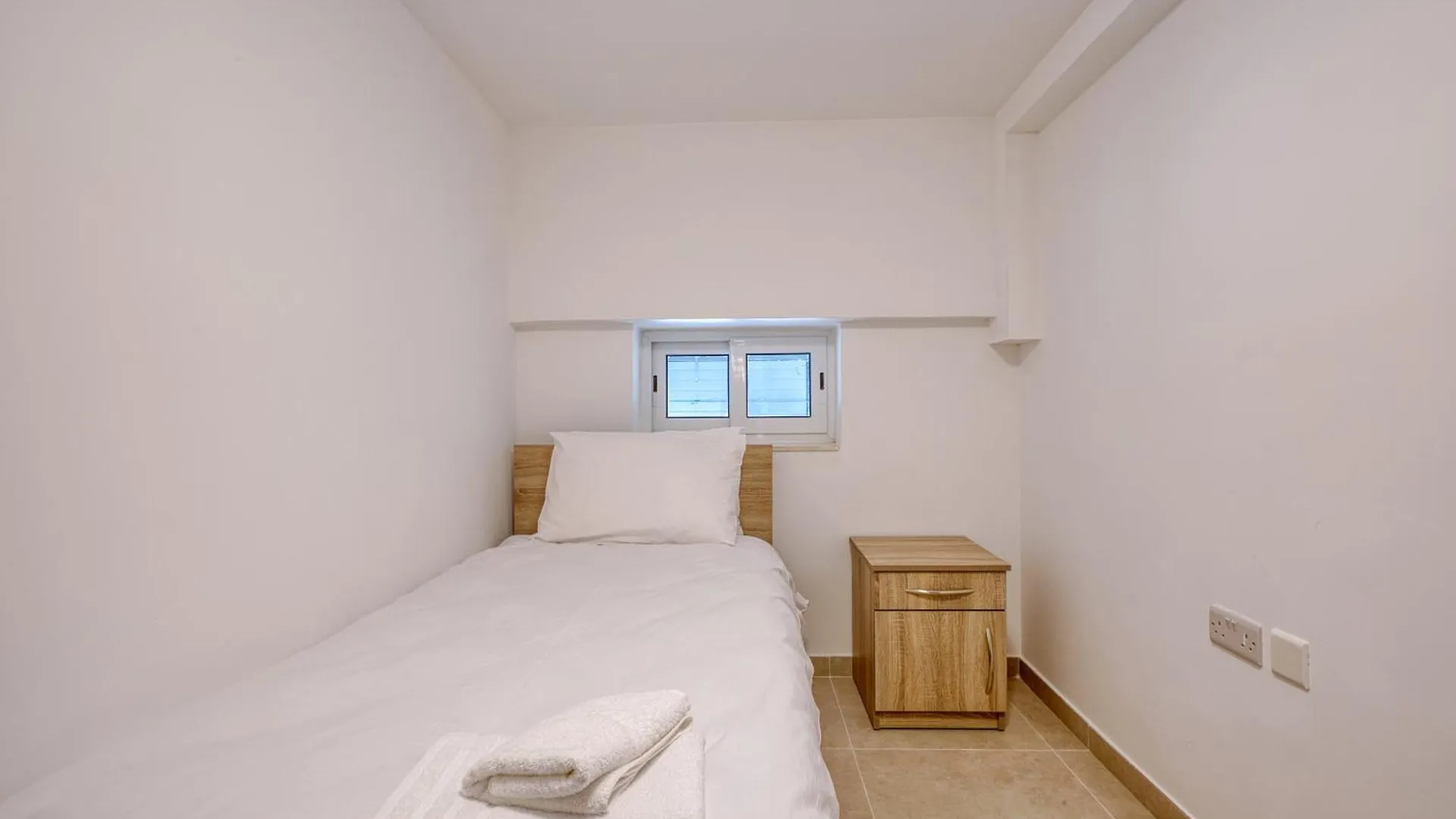 New! Spacious 4-Bedroom Duplex Apt By Sf Homes Msida Apartment