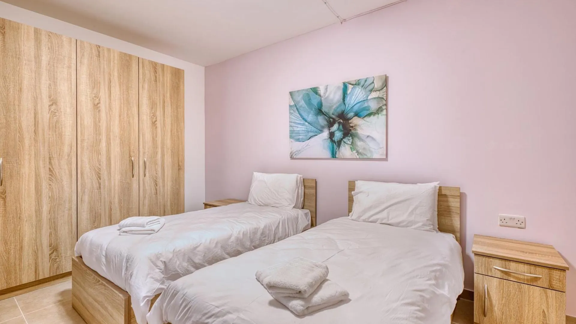 New! Spacious 4-Bedroom Duplex Apt By Sf Homes Msida